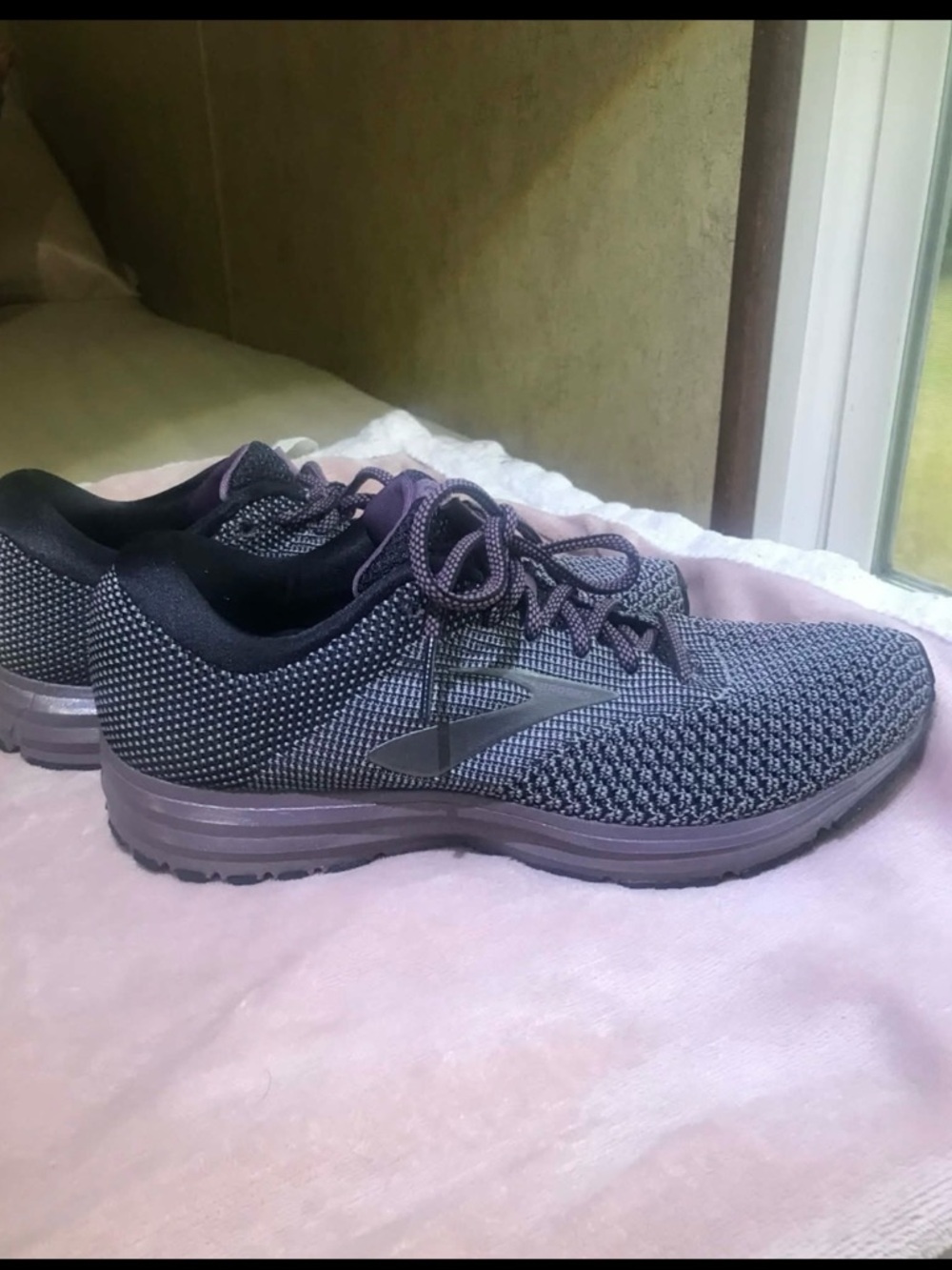 Brooks Revel 2 Women’s 10
